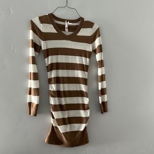 Long sleeve striped dress 🤎